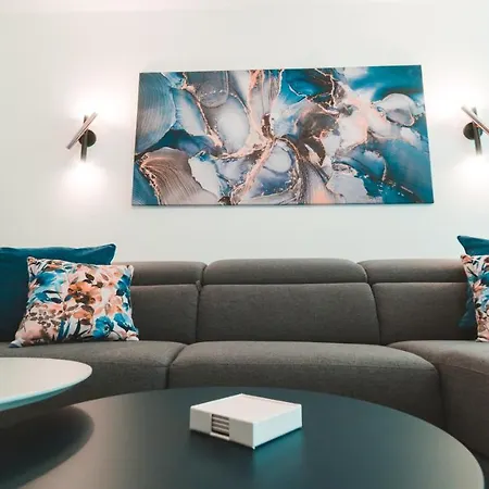 Beachside Stylish & Cosy 2br With Free Parking Sliema