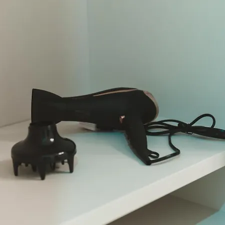 Beachside Stylish & Cosy 2br With Free Parking