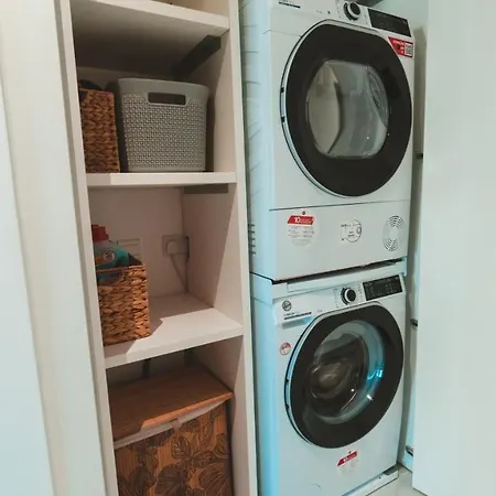 Lägenhet Beachside Stylish & Cosy 2br With Free Parking