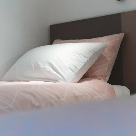 Beachside Stylish & Cosy 2br With Free Parking Lägenhet Sliema