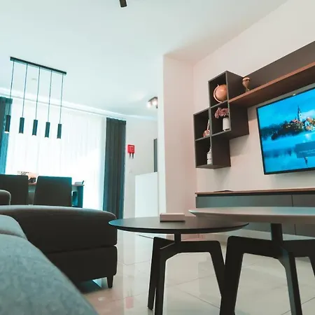 Beachside Stylish & Cosy 2br With Free Parking Appartamento