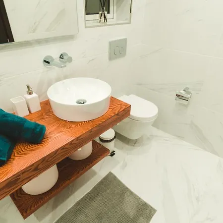 Beachside Stylish & Cosy 2br With Free Parking * Sliema