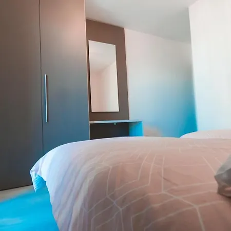 Beachside Stylish & Cosy 2br With Free Parking * 斯利马