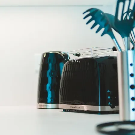 Daire Beachside Stylish & Cosy 2br With Free Parking *